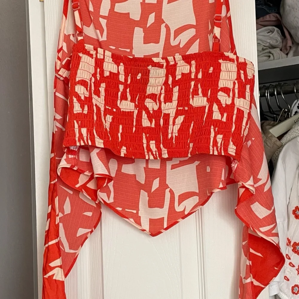 Shape Tank - Picture 2 of 2